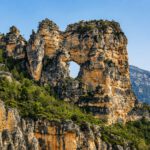 Cingles-i-Roques.-Roca-Foradada